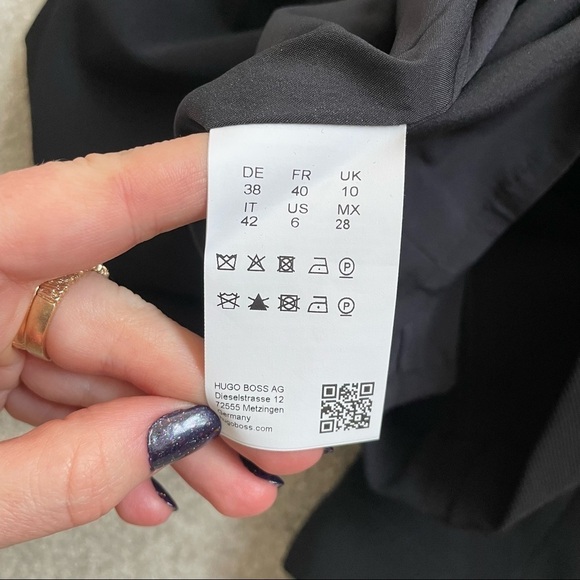 BOSS Hugo Boss Deazema Twill Jersey Dress Black Zipper Accent Sheath Size 6 EUC - Picture 8 of 10